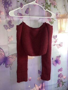 Cropped Rib-Knit Long Sleeve Top - Burgundy